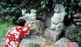 娱乐吃瓜酱英国水葬,娱乐吃瓜酱带你揭秘绿色葬礼风尚